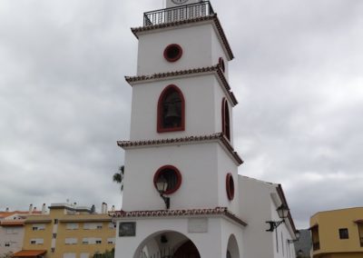 iglesia en cabo blanco arona tenerife sur misa parque niños
